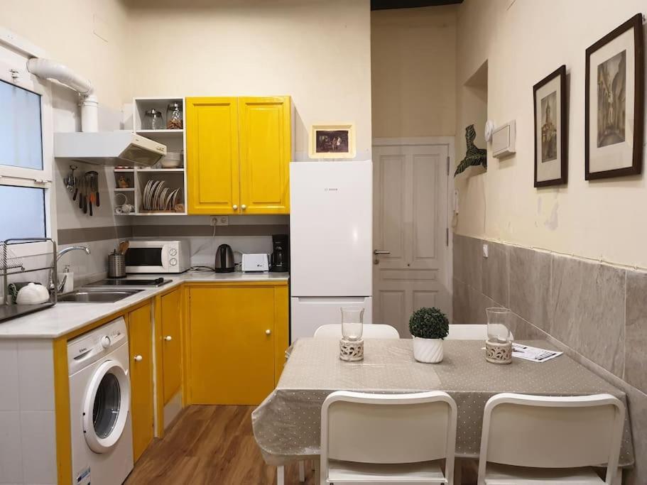 Apartament Imperial Center Seville New Management Since April Zewnętrze zdjęcie